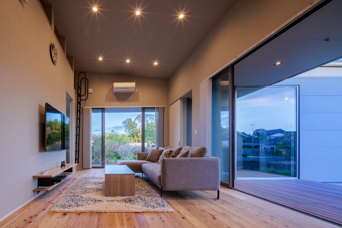 ナルミクリエイト